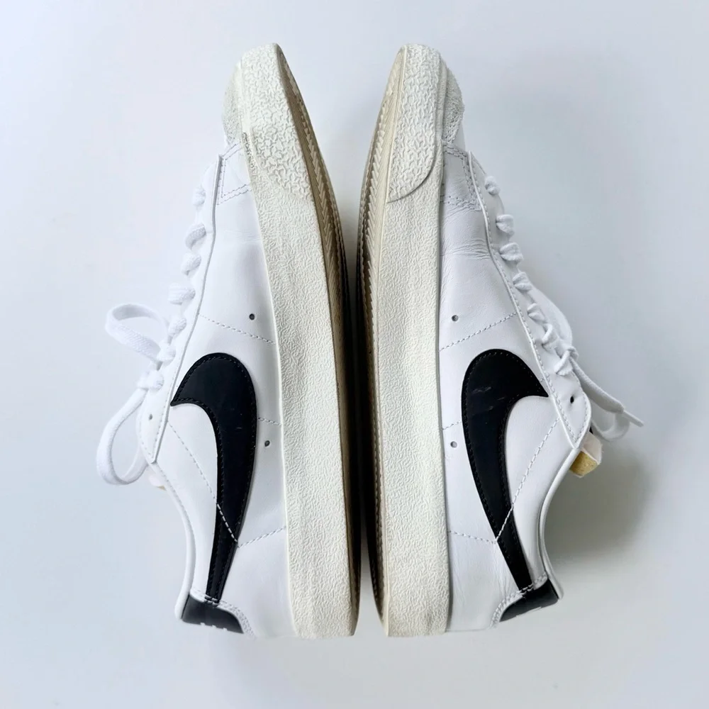 Nike Blazer ‘77 Low Platform Sneaker White Leather Black Gray Suede Size 9